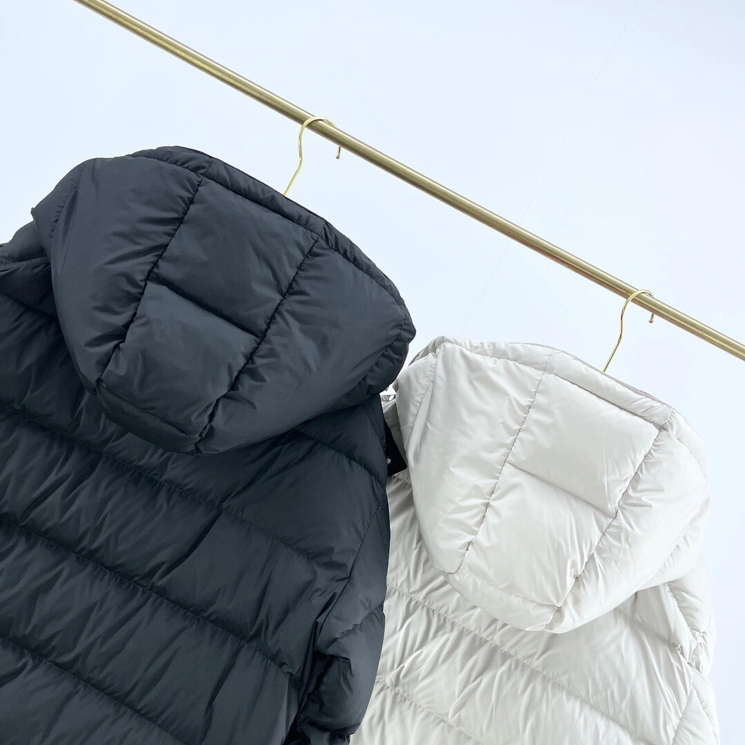 wg.luxury-- 7o9385r Down jacket longue Saion white duck down 2colour item: E-F110J1402-2